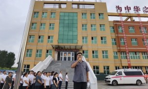 风雨不阻前进路 秋桂飘香获丰收